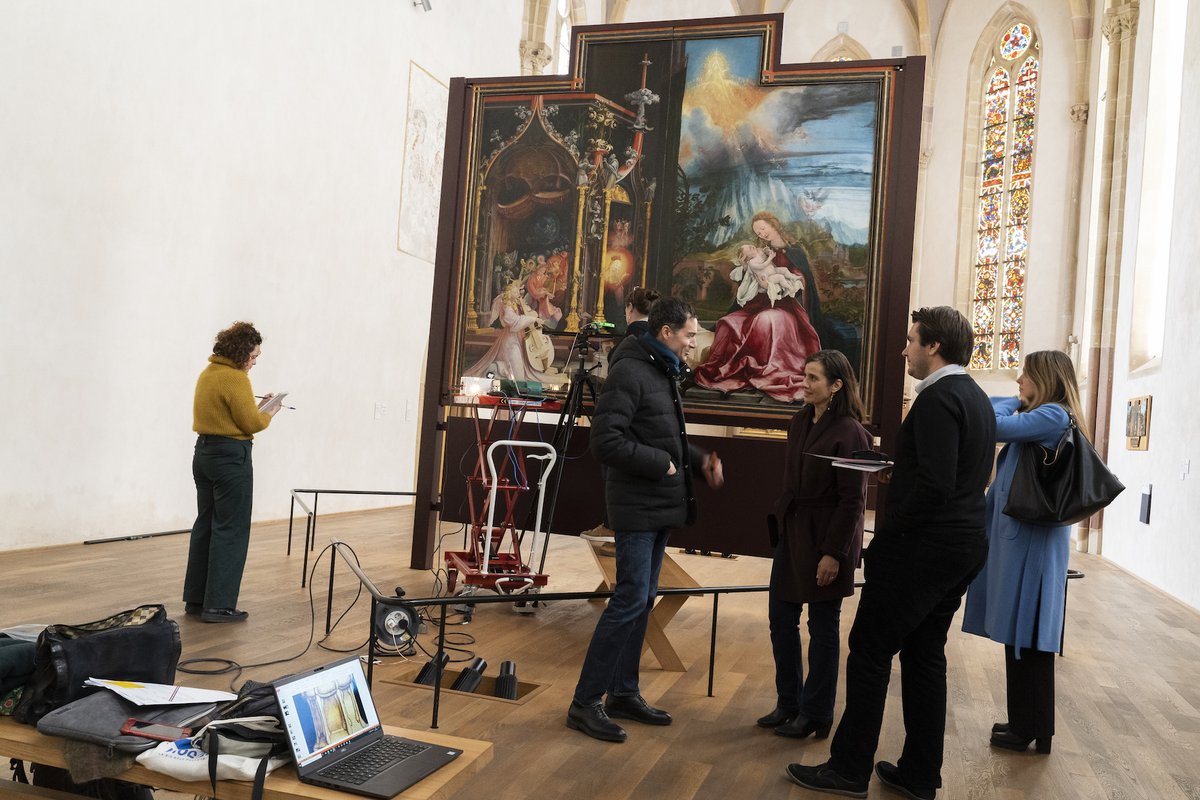 MUnterlinden's tweet photo. #CoulissesDeMusées #JourDeFermeture
Le @MUnterlinden accueille l’équipe de chercheurs qui travaille sur le projet AORUM @FSP_Patrima qui vise à étudier l’or comme matériau pictural dans les pratiques artistiques en Europe occidentale aux 16 et 17e siècles.
#RetabledIssenheim https://t.co/qP4cXxvSAq