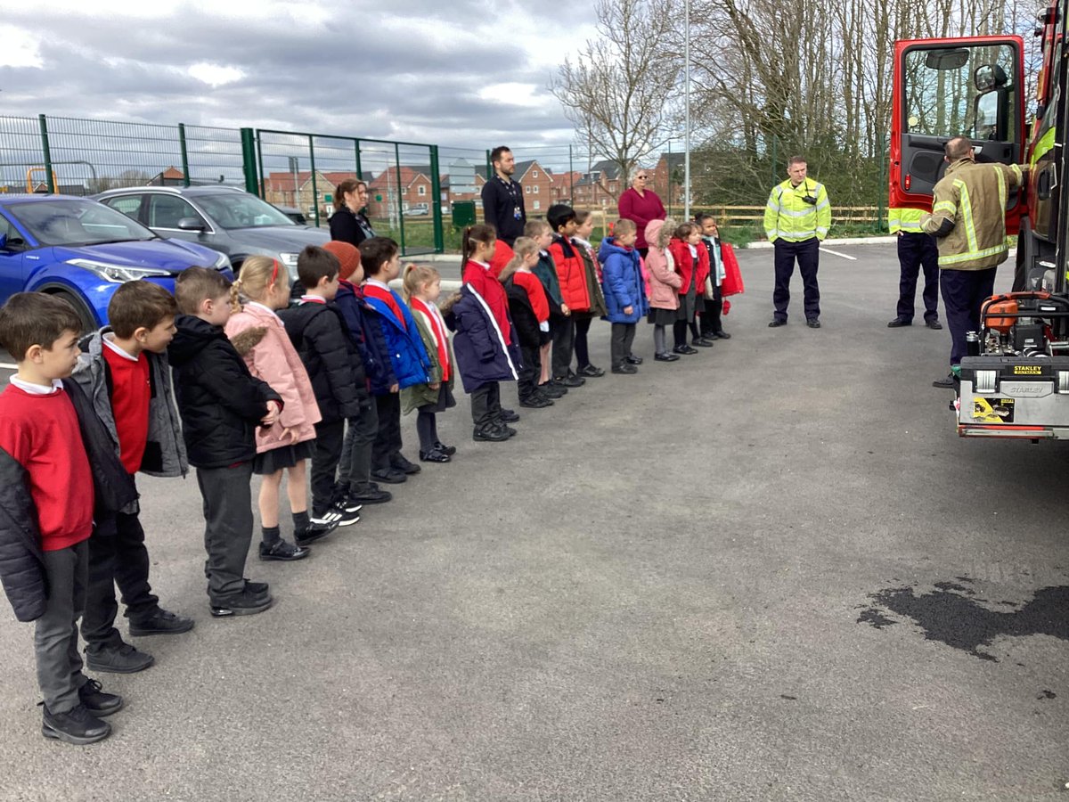 Thank you Bingham Fire Station for visiting Bingham Primary School The children really enjoyed learning about fire safety and touring the fire engine. 🔥 🚒
#bingham #firesafety #primaryschool <a href="/TrueBingham/">True Bingham</a>  <a href="/nottsfire/">Nottinghamshire Fire and Rescue Service</a>