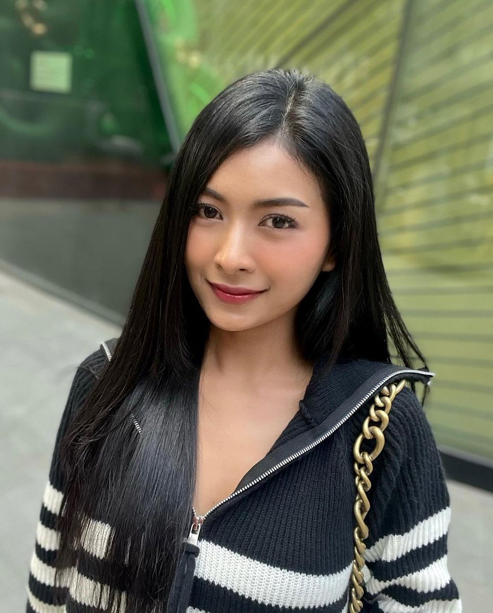 palitamimi7's tweet photo. back to reality 🏙️
#kerja #lowongankerja #Semangat #cantik #cewecantik
#cewekhits #Happy #brondong #janganlupabahagia #spgrokok #U20 #Selasa #Rokokmahal https://t.co/Bw5Jzu5ffT