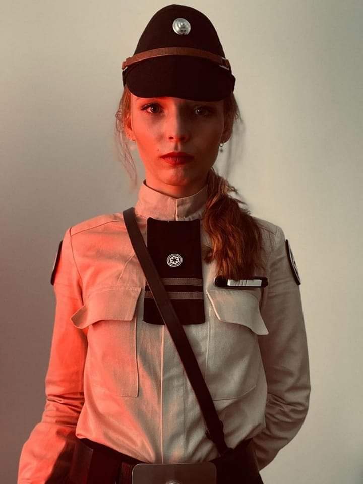 On the road to fulfill our duty, we must walk with security.

ID 99470 from the German Garrison 

#501st #501stLegion #StarWars #transportsecurityofficer #ImperialOfficerCorps #IOC #firebirdsioc  #DutyHonorEmpire #BadGirlsDoingGreat