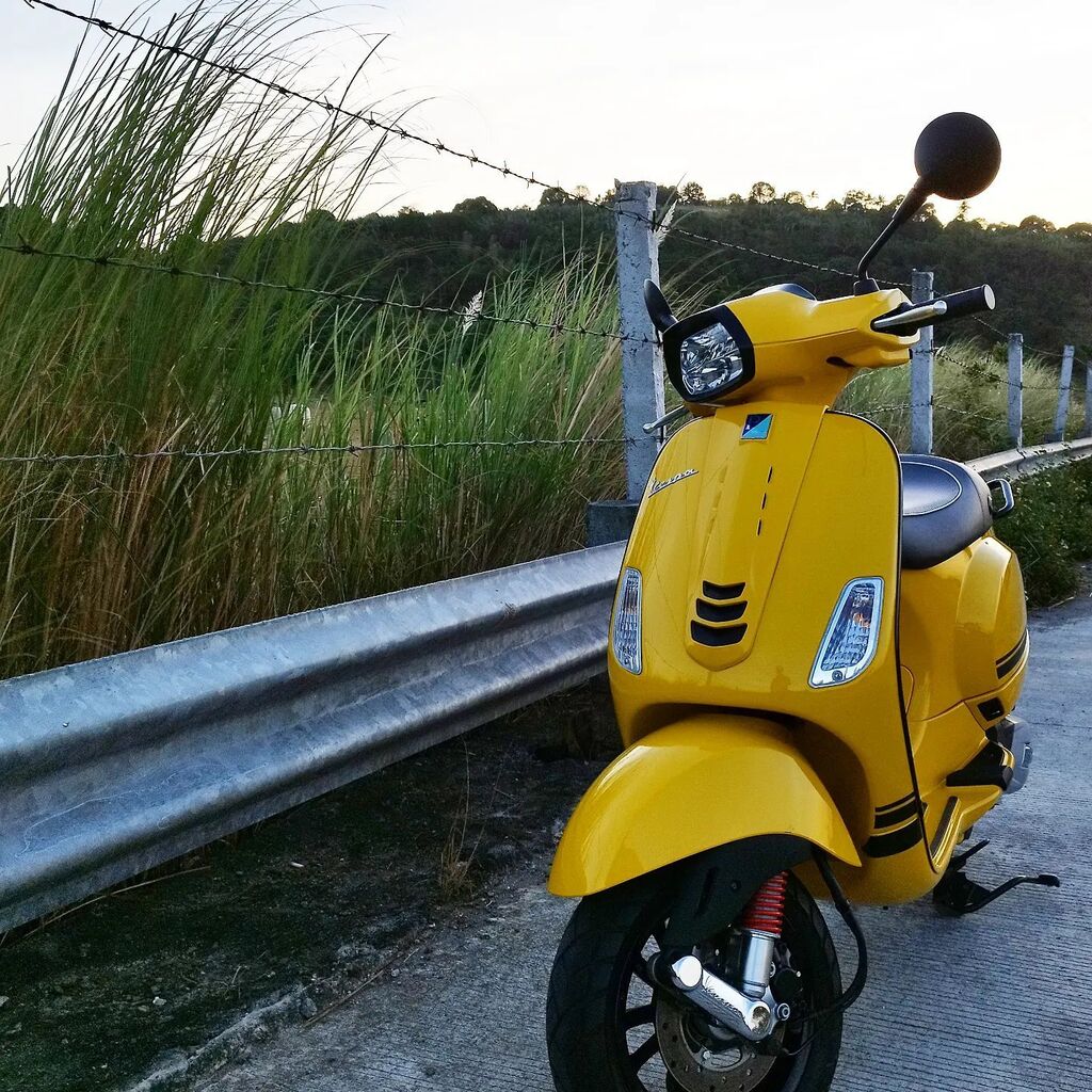 angeloperfecto's tweet photo. Only time you can be outdoors. Sobrang init during the day. #vespas125 #summer2023 https://t.co/YTqq95UoJU https://t.co/RUwuMMcsQY