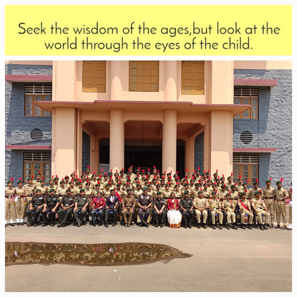 15KeralaNCC's tweet image. KHUSHI CHAHE PAL BHAR KI HO YAAD HAMESHA REHTI HAI The glee &amp;amp; joy on the faces of proud graduates NSS Hindu College @15KeralaNCC @ktymcdr @KER_LAK_DTE @beri_alok @HQ_DG_NCC was 2b seen to b believed. All the best #NationalCadetCorps #proudgraduate @DefencePROkochi @DefencePROTvm