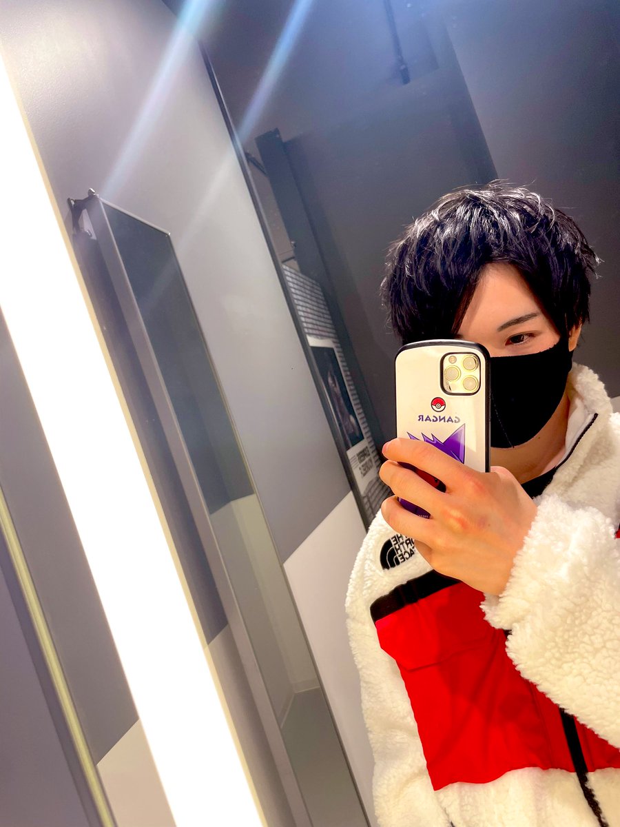 新しいHADOシューズ買った
かわちぃ♡

マスクイケメンてよく言われます。
外したらブスでごめんなw