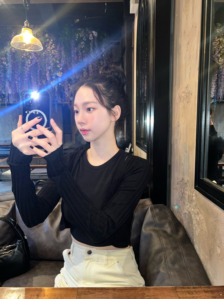 karina pics tweet media