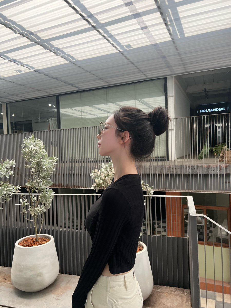 karina pics tweet media