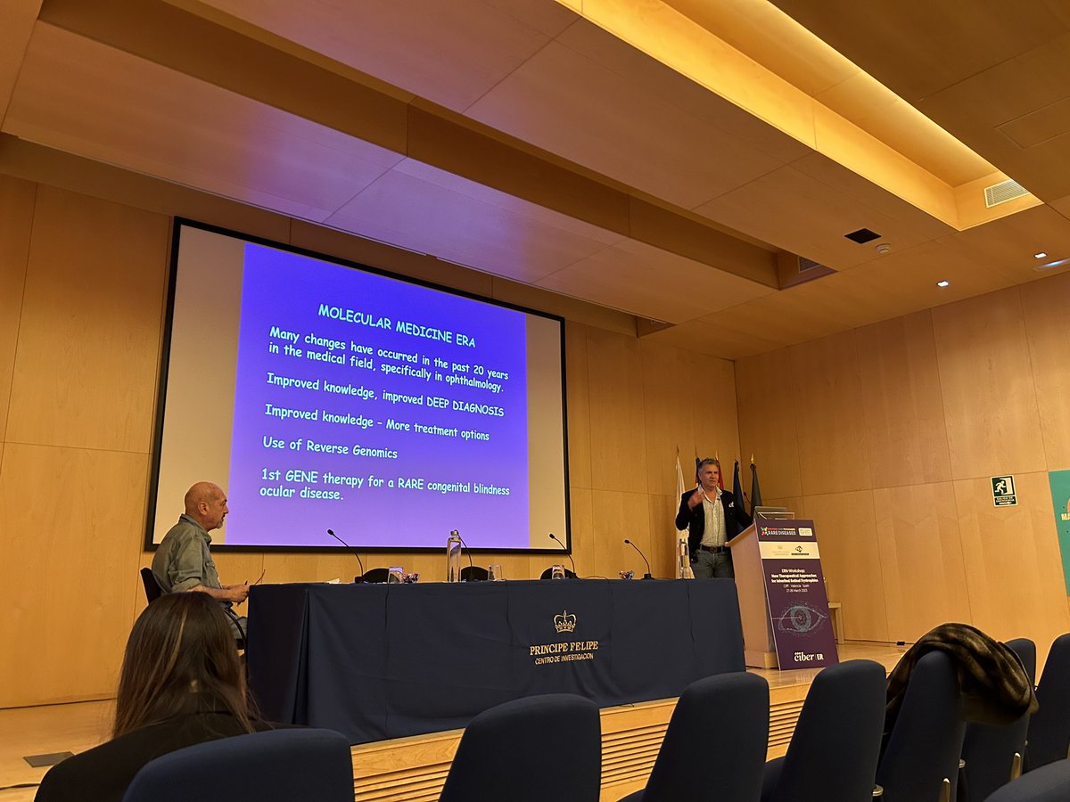 Jandritu's tweet photo. This morning session 4 of #ERNworkshop on gene therapy was amazing with a final very heartful and inspiring story of the first Spanish patient treated with #Luxturna. #retinadiseases https://t.co/D1zPOx2Vqm