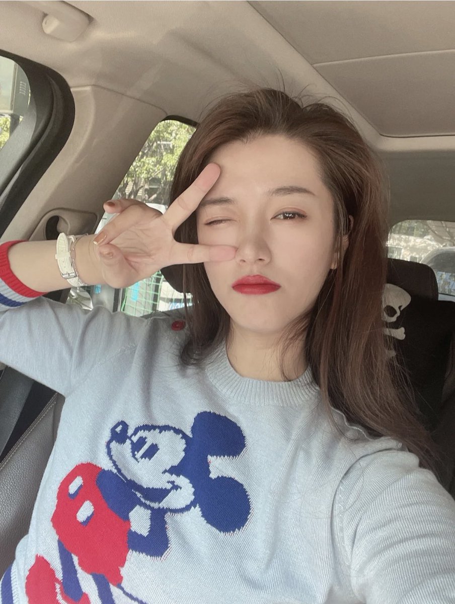 longcph15's tweet photo. 厌倦了一个人孤单的生活开始向往有男人的日子如果你愿意，我愿卸下所有的伪装 https://t.co/nYXOFL0TFy