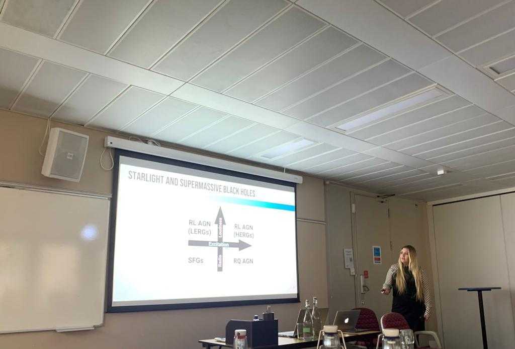 _soumyadeepdas's tweet photo. The @SEPhysics student-led astronomy conference kicked off with an enthralling talk by the amazing @ab_drake of @I_Hert_Space  on "A Tapestry of Starlight and Supermassive Black Holes".
#ImitationGame #Astronomy #Sepnet #Science https://t.co/iFWOtjczv1