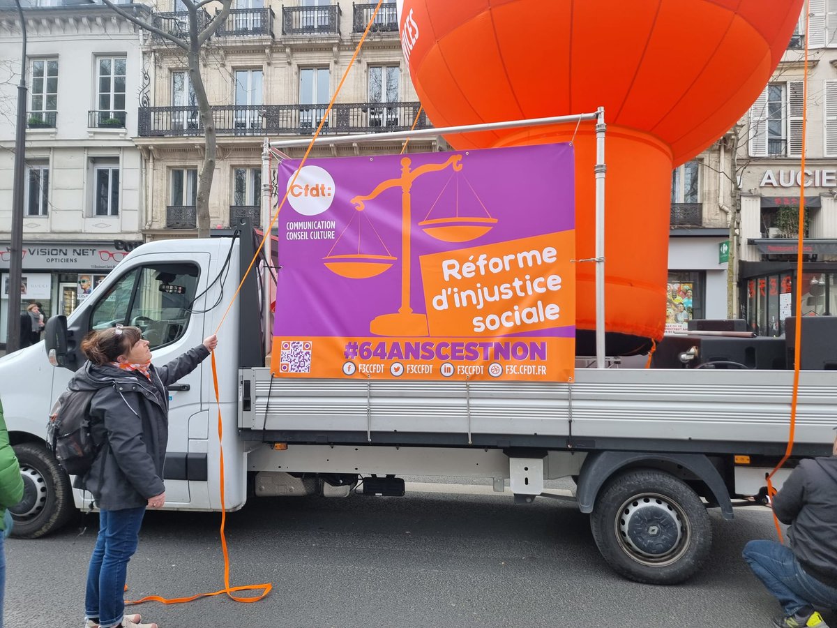 JrmeMORIN5's tweet photo. 10e journée de mobilisation contre la réforme injuste des #retraites. ça a déjà commencé dans les territoires dans le calme et la détermination et on se prépare à @Paris #ReformedesRetraites #64anscestnon #stop64ans @gouvernementFR @Elysee 
@CFDT https://t.co/VRvjyffXmT