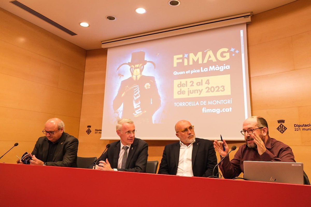 DiputacioGirona's tweet photo. 1⃣1⃣ edició del Festival de Màgia @fimagmagia!
➕70 espectacles
🎩Mags provinents de #Catalunya, #Rússia, #França, #CoreaSud i #Suècia.
🗓Del 2 al 4 de juny
📍Torroella de Montgrí
✅Amb el vicepresident 2n de la #DdGi, Albert Piñeira.
Programació👉https://t.co/DaoDMTav1v https://t.co/IkqTh0mP5g