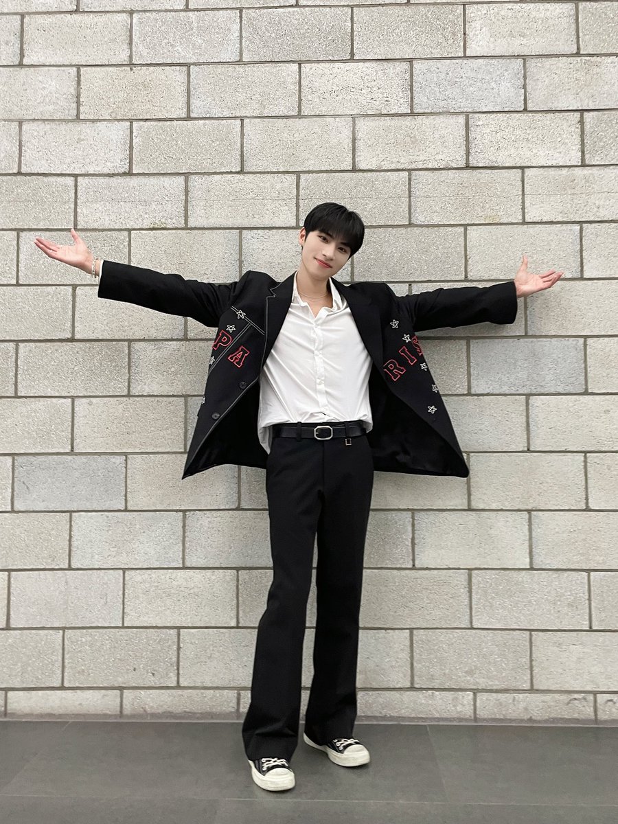 Image for 😎👐🏻🕺🏼🚀 XIAOJUN Xiaojun NCT WayV THESHOW The Show https://t.co/um0yv5heEU