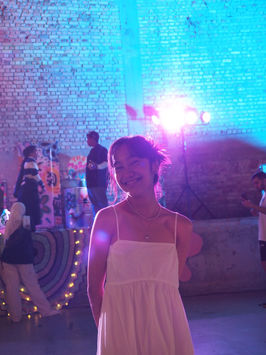 icsmksh's tweet image. Oo look we've got interesting facts on our IU director Najla😍

I'm a really open minded person and I mix well with with any kinds of people.I know how to set my priorities straight and that is why I am deemed as a good leader.Also did you know that the human body has 26 bones?!