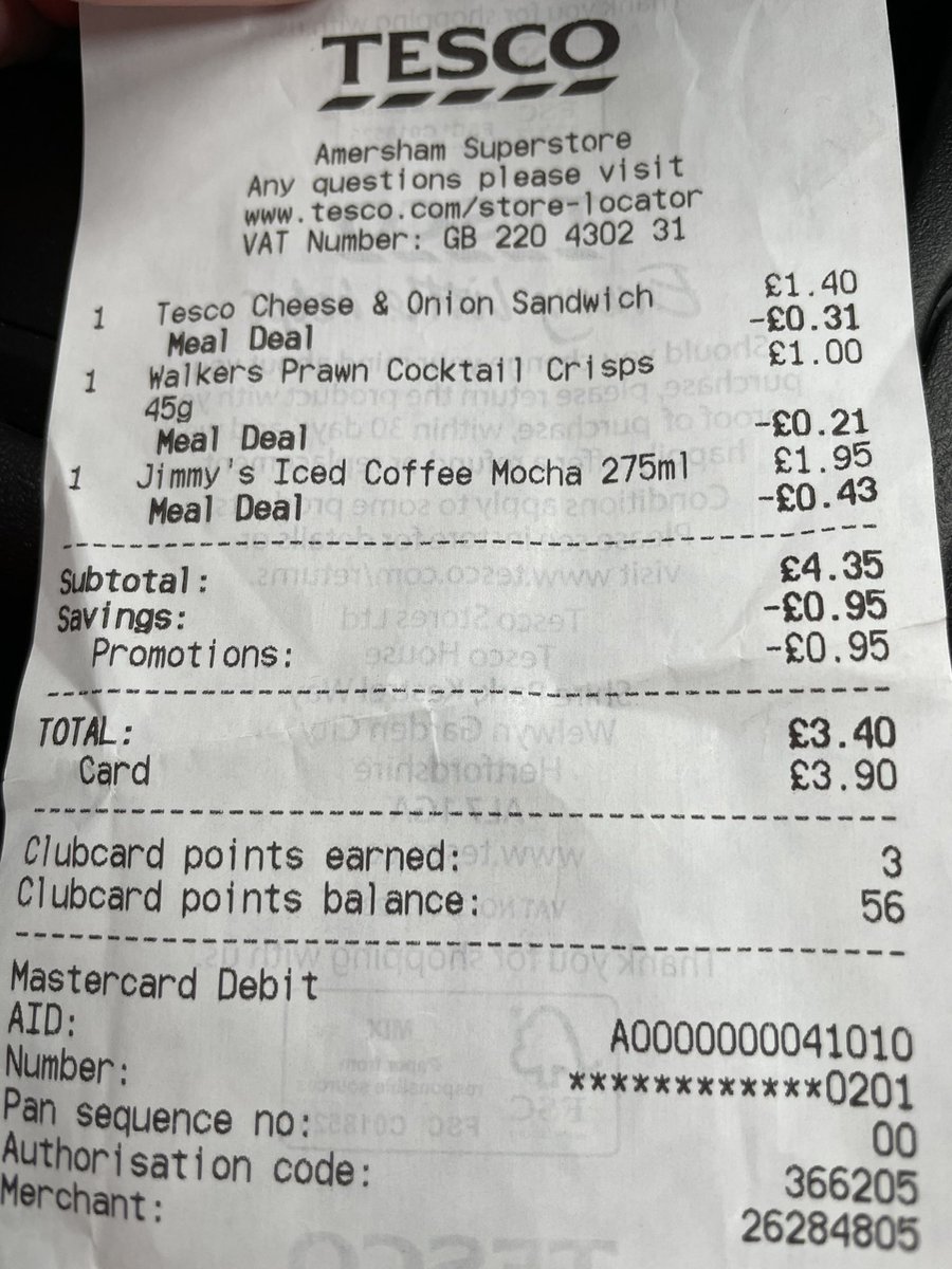 SeanABEllis's tweet photo. @Tesco can you explain why I was charged £3.90 when the total was £3.40? Very confused. https://t.co/iFCC6pEgMr