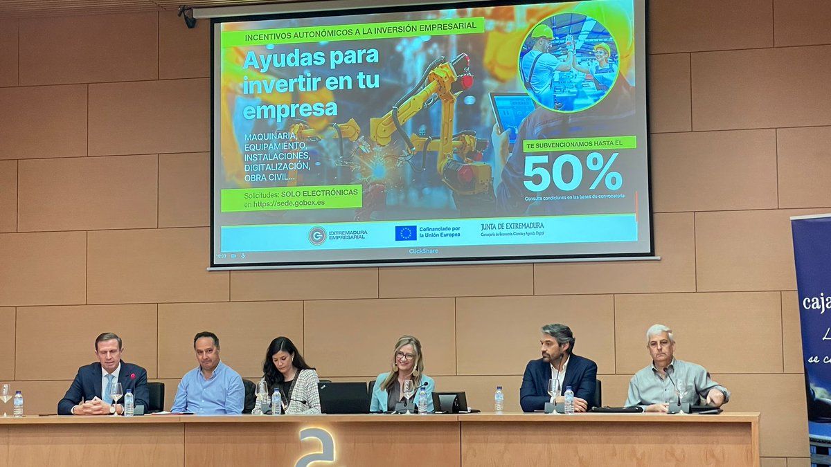 empresa_EXT's tweet photo. 🔴Cerca de 60 empresas han participado esta mañana en la Jornada Informativa sobre Ayudas para Invertir en tu empresa en Badajoz.

ℹ️Si quieres saber más sobre los Incentivos Autonómicos a la Inversión Empresarial⤵️ https://t.co/BjytdvPpGm https://t.co/DRUHjZtVhx