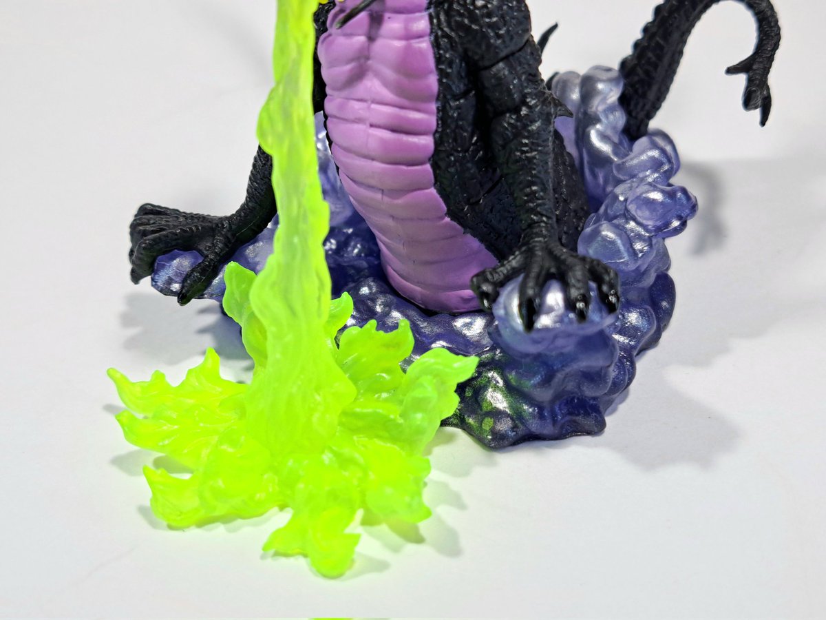 ガシャポンのディズニーヴィランズ、一回でお目当てのマレフィセント
