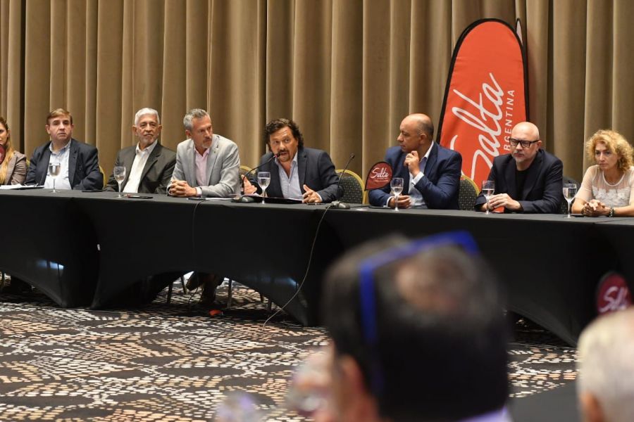 Sáenz presentó una importante línea de crédito destinada a empresas turísticas salteñas turismo530.com/2023/03/saenz-… vía  <a href="/Turismo530/">Turismo 530</a> cc <a href="/GustavoSaenzOK/">Gustavo Sáenz</a> <a href="/mepsalta/">#MarioErnestoPeña</a> <a href="/sgutys/">Gustavo Sosa</a> <a href="/mmirandaok/">Martin Miranda</a> <a href="/DanielAstorga80/">Daniel Astorga</a>