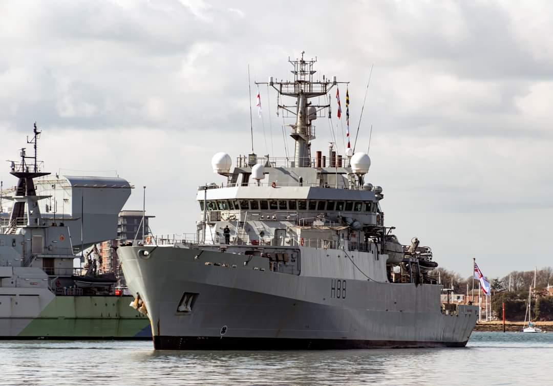 AWenham1's tweet photo. HMS Enterprise boldly going into retirement today @HMSEnterprise @RoyalNavy @NavyLookout @ThingsNavy @WarshipCam @WarshipsIFR @warshipworld #HMSENTERPRISE https://t.co/0LlUohT06i