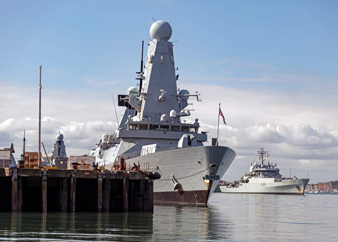 AWenham1's tweet photo. HMS Enterprise boldly going into retirement today @HMSEnterprise @RoyalNavy @NavyLookout @ThingsNavy @WarshipCam @WarshipsIFR @warshipworld #HMSENTERPRISE https://t.co/C0eQHDgS76