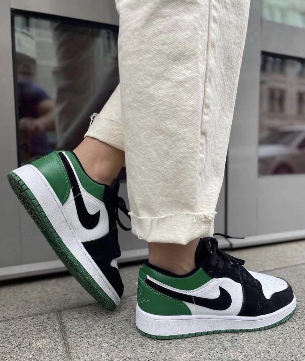 BujuThe's tweet photo. Jordan 1 Low Mystic Green 👟🛍️ available. WhatsApp +256706603848 https://t.co/kHTAOh5FiJ