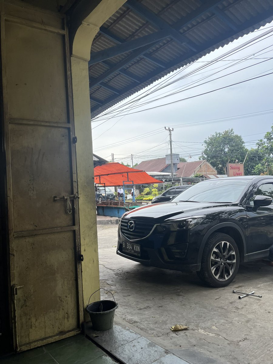 JChikaj's tweet photo. Jajannya jangan banyak2 dong nak 😿 https://t.co/AmWFHz6hNv