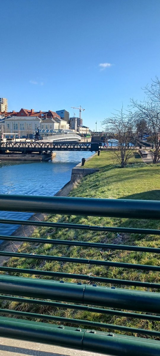patricktowell's tweet photo. #audiencedatamalmo23 exciting cold sunny here at @UtvecklingSkane with @I_K_T_f and @audienceagents colleagues https://t.co/XQjE6L0tIi