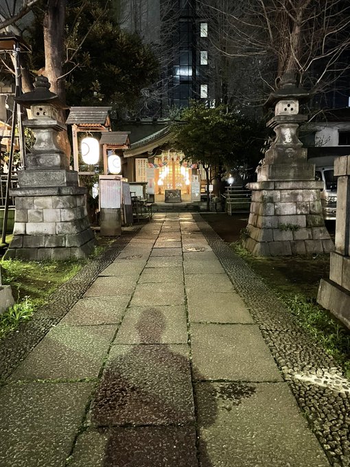 こんばんワンダ〜🤗🌙本日も女風バー近所の稲荷鬼王神社⛩へお参りしました👍ここに参拝するとホント運気上がる⤴️因みに、アニ