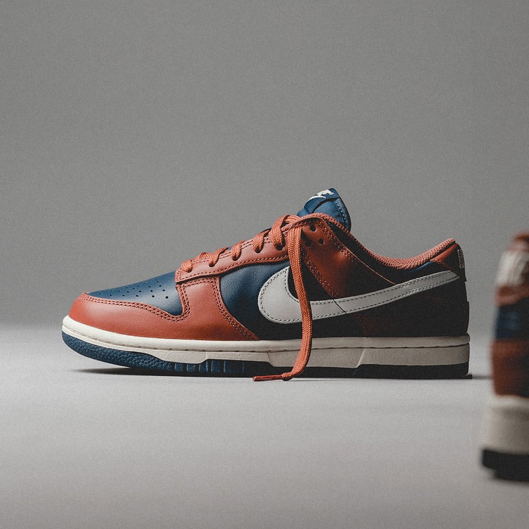 more_sneakers's tweet photo. 🚨 Don't miss the Women's Nike Dunk Low Retro 'Canyon Rust'! 🔥 Find it on sale now at multiple retailers. Check our release page for details!
=> https://t.co/0xQj2gxY4w
Pics via asphaltgold
#NikeDunkLow #CanyonRust #SneakerSale" https://t.co/qWLaMQYTOy