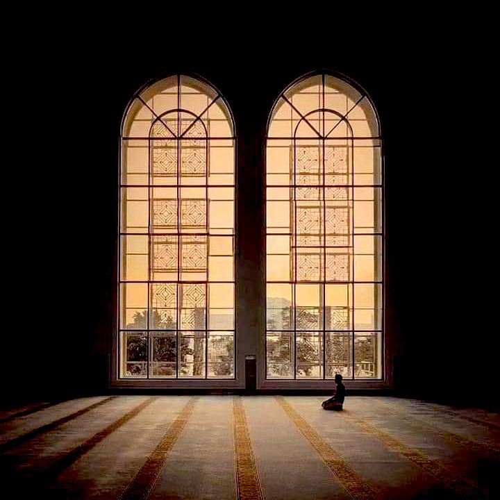 rooffaaa's tweet photo. الأقدار كُلها خير ولو أحزنتك …. اللهُمّ قوّني بك حين يقل صبري https://t.co/ufj4jQty3U