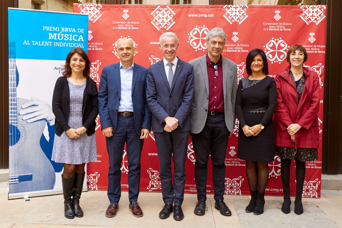 ConservatoriGi's tweet photo. Aquest matí hem presentat el 7è Premi BBVA al Talent Individual 2023, que tindrà lloc al #ConservatoriGi el 15 i 16 d'abril, amb la participació de prop de cent joves talents
#somconservatori #premisbbva @DiputacioGirona @Fcaixescat @ACCatalunya #premisBBVA https://t.co/XI1fnh3aLb