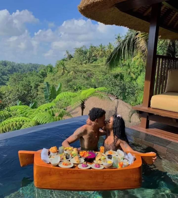 __T_touch's tweet photo. These types of vibes with your favorite person in the world ❤️ https://t.co/R2p8mcrgbF