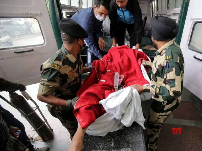 SnaataniSneha's tweet photo. A major accident took place in Kanker district of Chhattisgarh. Naxalites did IED blast, 2 BSF jawans seriously injured in Chhattisgarh. #MaoistAgainstDevelopment 

#ShahRukhKhan #AtiqueAhmed #SupremeCourt #ViratKohli #BBTitans #JUNGKOOK   #TejRan #NationSupportsCJP "उमेश पाल" https://t.co/88H4RRhZif