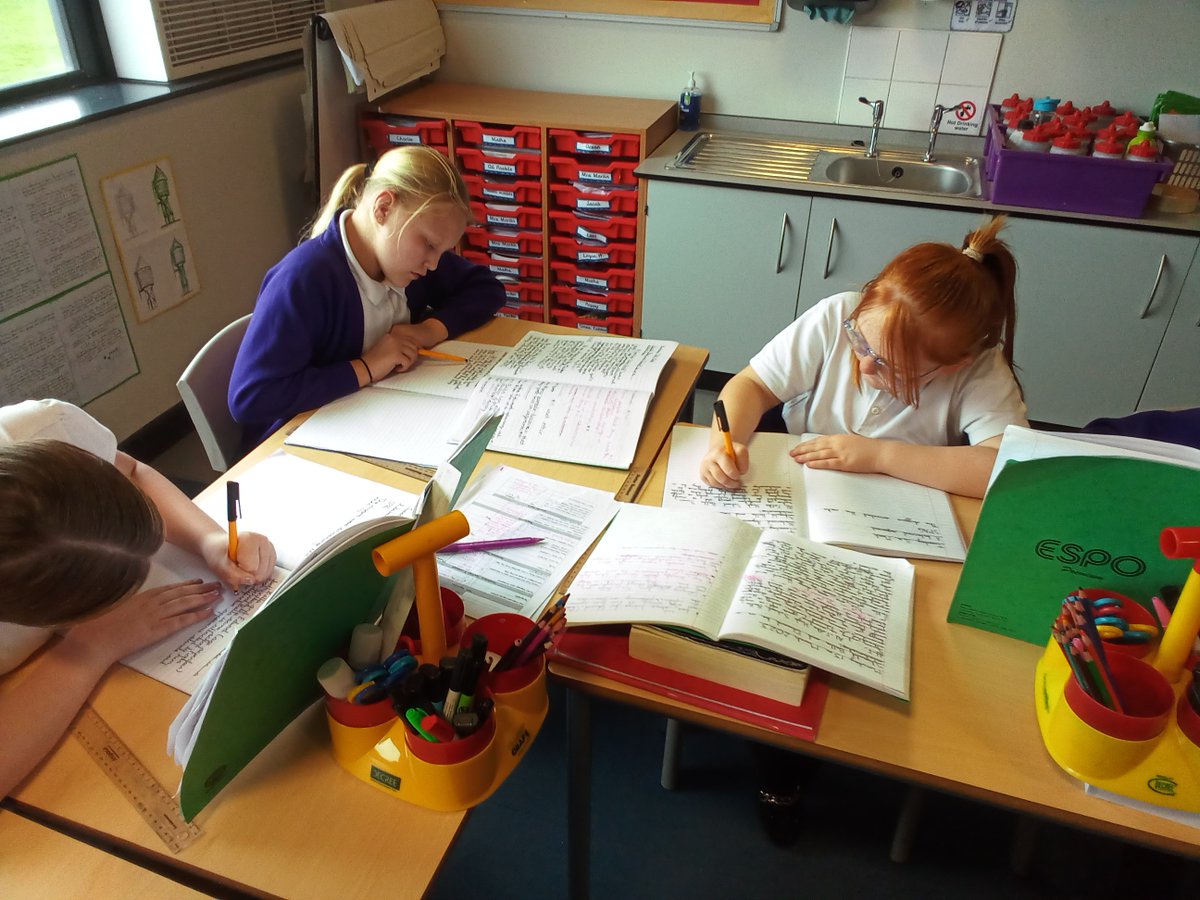 GCPYEAR6's tweet image. We have started to write up our balanced arguments in #gcpliteracy today - 'Should Bella and Edward be in a relationship?' The children have worked extremely hard on these over the past few weeks and I can't wait to read the final pieces! @PrimaryGreat