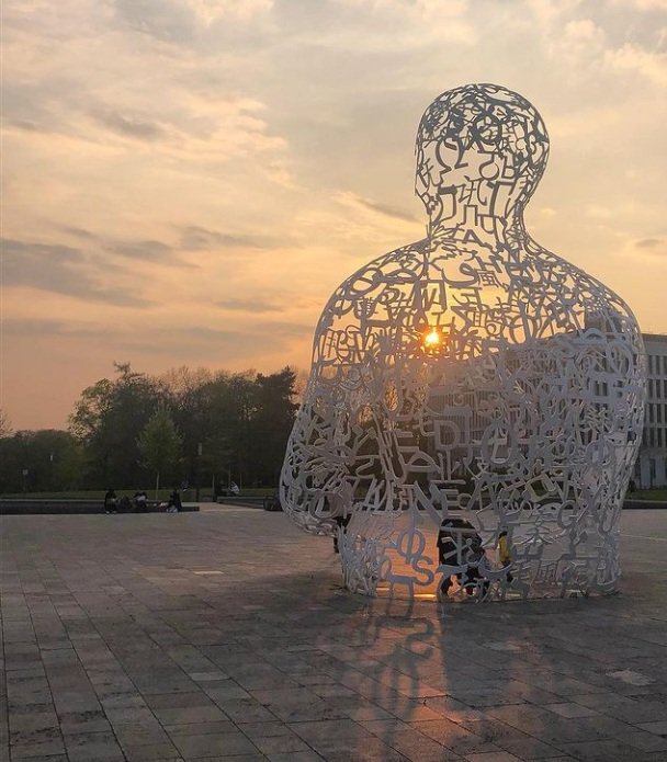 KarimiO4's tweet photo. #jaumeplensa #art #visualart #modernart #sculpture https://t.co/bk1tJS24ca