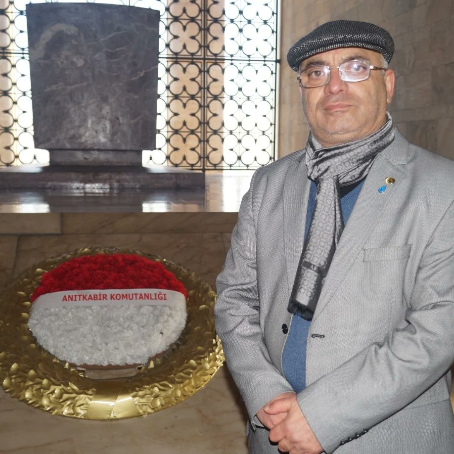 efelerdevakadin's tweet photo. Güzel Aydınımızın çalışkan vekil aday Adayı Sn. Çetin ASLAN'a bu değerli yolda başarılar diliyoruz, kendisine olan desteğimiz her zaman sürecektir. #devatürkiyesi #devapartisi #Secim2023 #Secim https://t.co/Z0oU3bvxoA
