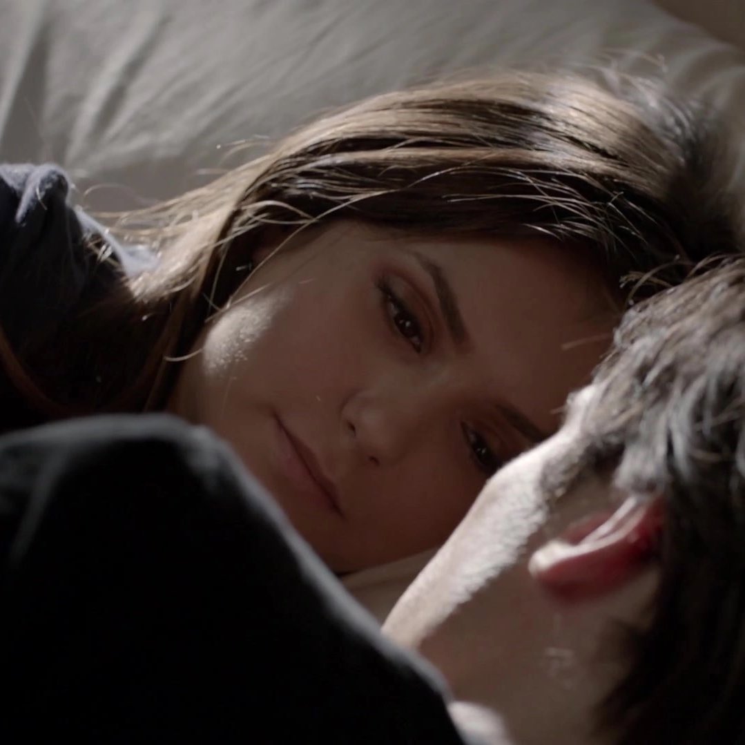 thinkingelena's tweet image. 