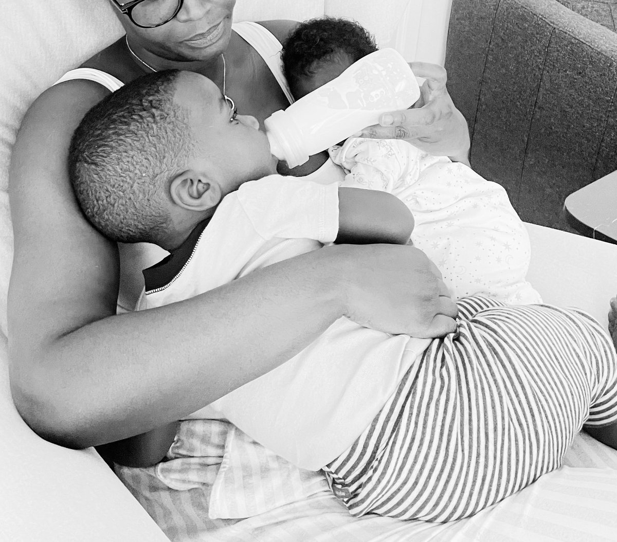 Silencieuse sur Twitter ces derniers temps, mais je reste très occupée ailleurs 😅. A la recherche d’équilibre, ou pas… ☺️ Merci à tous pour vos  belles pensées et belle semaine! 🥰❤️