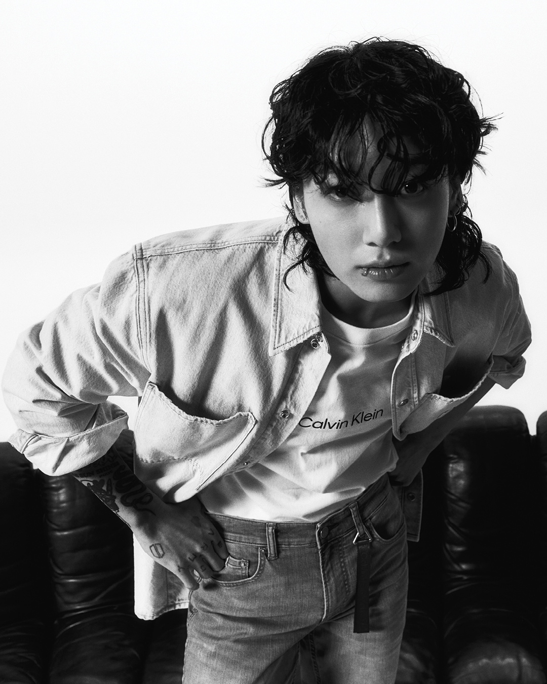 meer Vervormen Beschikbaar calvinklein on Twitter: "for some, iconic comes easy. introducing Jung Kook in  Calvin Klein denim. want to see more of this look? by Park Jong Ha.  https://t.co/4hKSC9hNhR" / Twitter