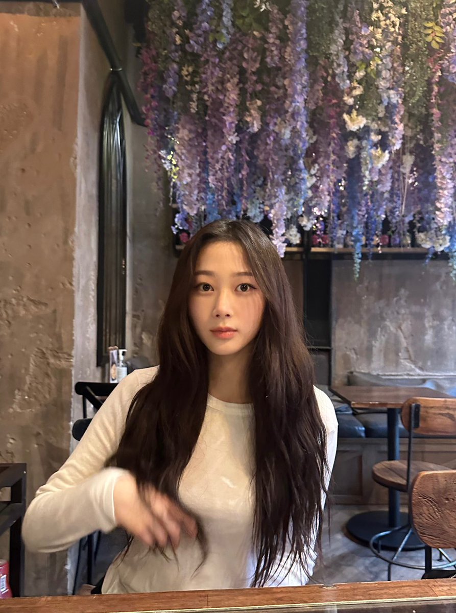 darseIIe's tweet photo. @NARADlLLA ╱. YUK, Kariselle lagi jaya jayanya, gemees. 🥺 https://t.co/LXxAs9TK6D