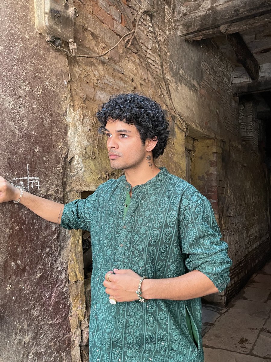 ManavPathak8's tweet photo. Varanasi 💚🤍🩵 https://t.co/2SGGn4iUk4