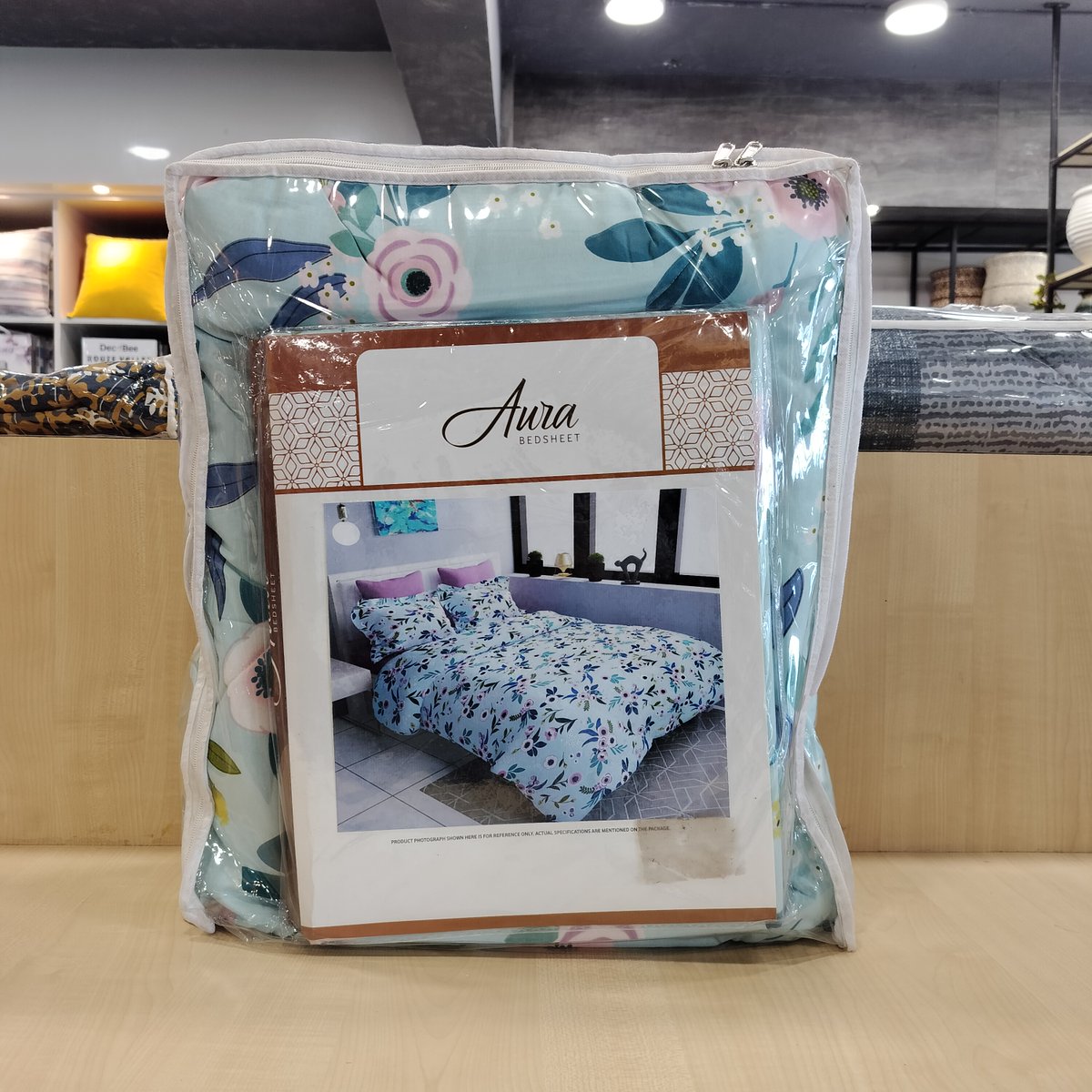 DecobeeIndia's tweet photo. Snuggle up with our cozy comforters - the ultimate cuddle companion! 

Don't just dream of a good night's sleep, make it a reality!
https://t.co/XhRqph3DA8

#livecreatively with #Odisha's home decor #megastore https://t.co/81gXkpgBRC