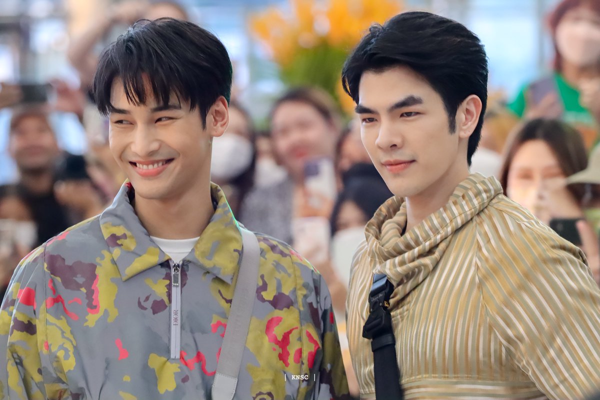 kanasocute's tweet photo. มุมไบจ๋ามายอาโปมาแล้ววววว~

{ #knscpics }
#MileApoFlyToMumbai
#Nnattawin #MilePhakphum https://t.co/mpKtgI6g1W