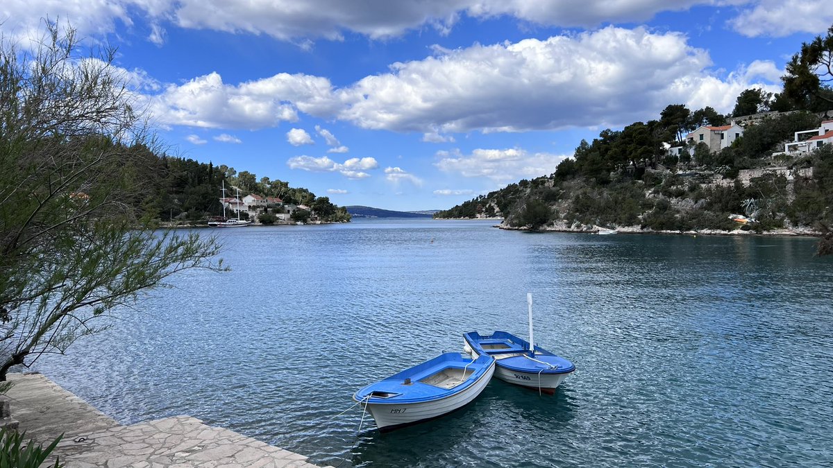 Harm040's tweet image. Dagje fietsen ook niet verkeerd! #Brac 🇭🇷🚴‍♂️#blauwhelm