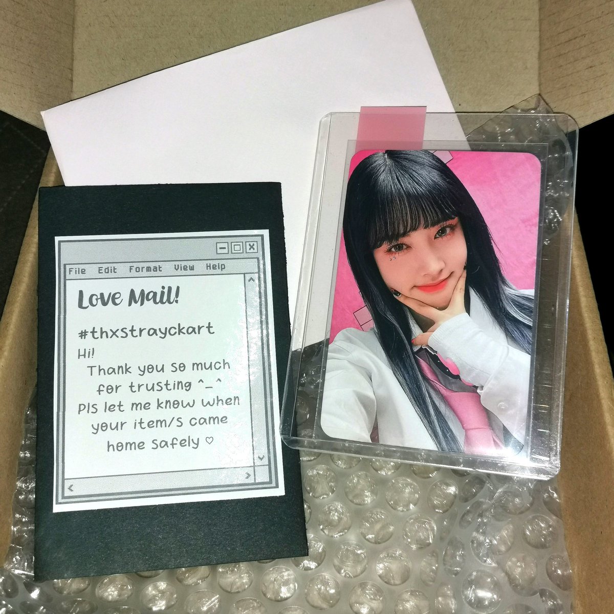 iyaheartt's tweet photo. ˖◛⁺⑅♡ #hapiyamail ˖◛⁺⑅♡
💌 from @strayckart
OMGGG OMGGG SHE'S FINALLY HOME!!! 😍💥💥 boogsh sparks wala na umiikot na uli ang mundo ko 🔃🌍 tysm for packing her safely, bilis din dumating!
#thxstrayckart https://t.co/lPUPlnvWe4
