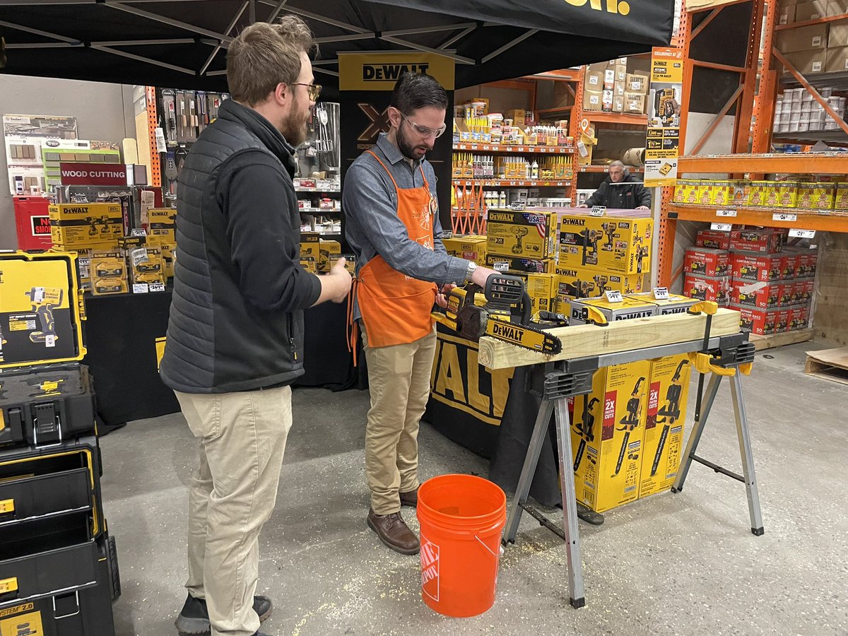 MaryREstra's tweet photo. #Proappreciationweek Day 2 #productknowledge at 1225 Brooklyn Home Depot @Ramos418Ramos @Sharwline @DEWALTtough and Henry https://t.co/JxpCfKJgd1