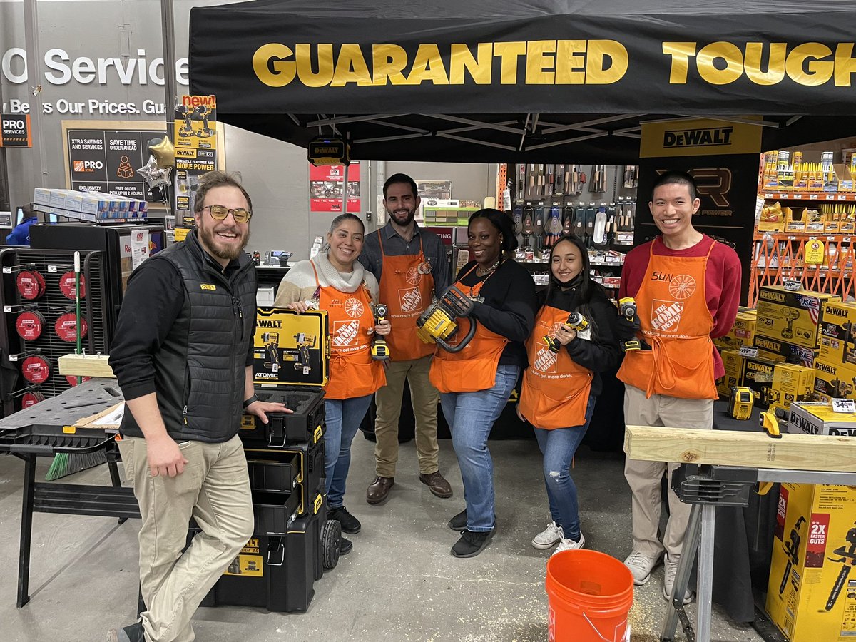 MaryREstra's tweet photo. #Proappreciationweek Day 2 #productknowledge at 1225 Brooklyn Home Depot @Ramos418Ramos @Sharwline @DEWALTtough and Henry https://t.co/JxpCfKJgd1