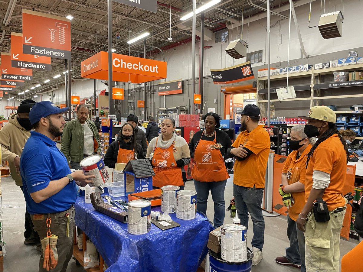 MaryREstra's tweet photo. #Proappreciationweek Day 2 #productknowledge at 1225 Brooklyn Home Depot @Ramos418Ramos @Sharwline @DEWALTtough and Henry https://t.co/JxpCfKJgd1