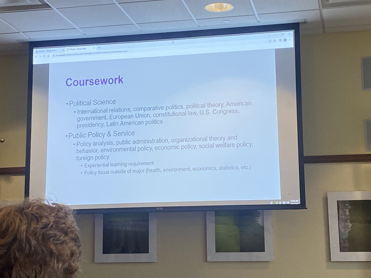 MollyHandWISE's tweet photo. This weekend I went to tour University of Scranton for their accepted students day. This school offers a 3 and 3 law program allowing students to get their undergrad and law degree in 6 years instead of 7 which is something I’m interested in narrowing down schools. @YHSMrsMero https://t.co/yUY6MHiJkZ