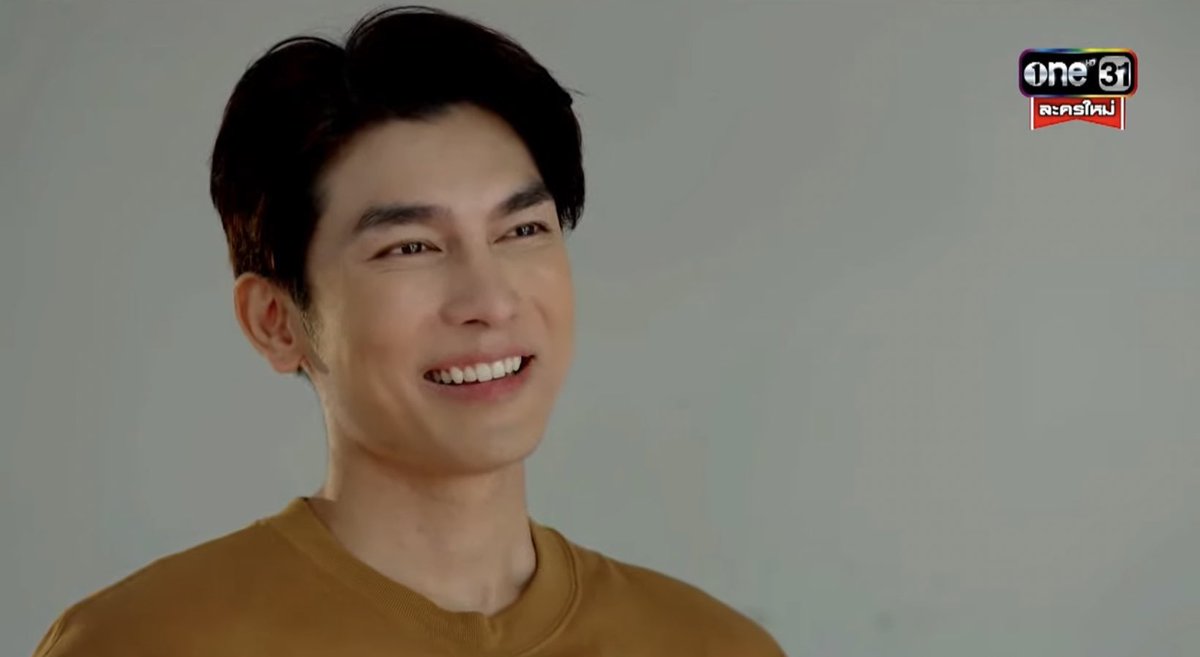 ยิ้มขนาดนี้ มีความสุขขนาดไหนก่อน 😁

LAKORN RAKRAI

#รักร้ายEP4