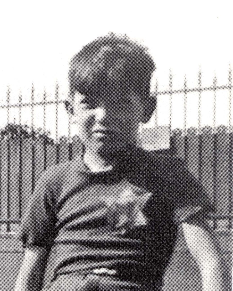 Marc Ast was born in Reims, France in 1934. Before WWII, he lived in St Memmie. He was deported to #Auschwitz, when he died at only 10 years of age.

#WeRemember #NotlongagoNotfaraway