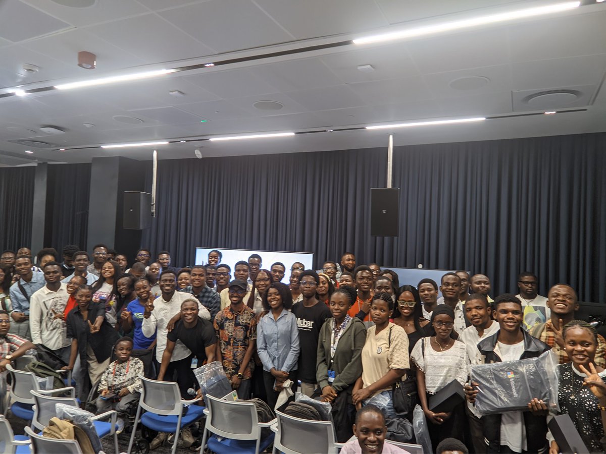 TheOyinbooke's tweet photo. Student Summit Lagos Watch Party was a successful event and thanks to everyone that made it there. 😍😍
Yes, we got SWAGS
If you were at the event, check your email for a gift 🎁
#StudentSummit
#MSFTStudentSummit
#SSLagosWatchParty https://t.co/BN8Klalti2